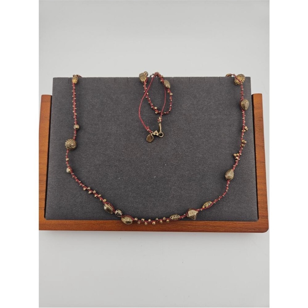 Elegant Beaded Necklace
